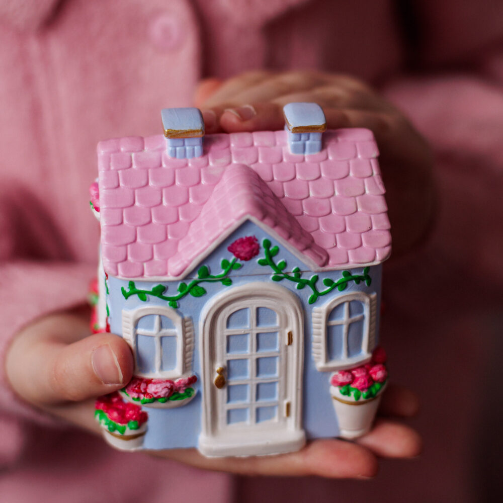 Весняний будиночок