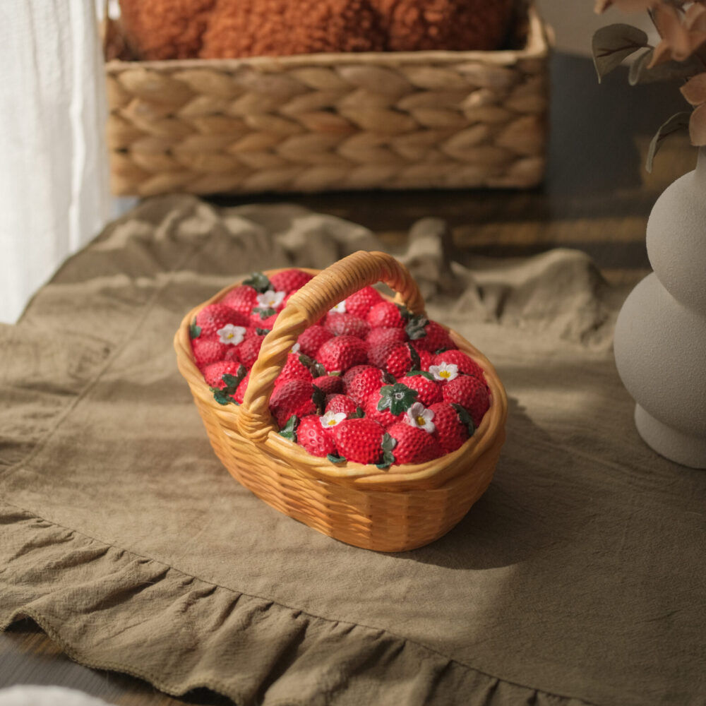 🍓 Кошик з полуницею